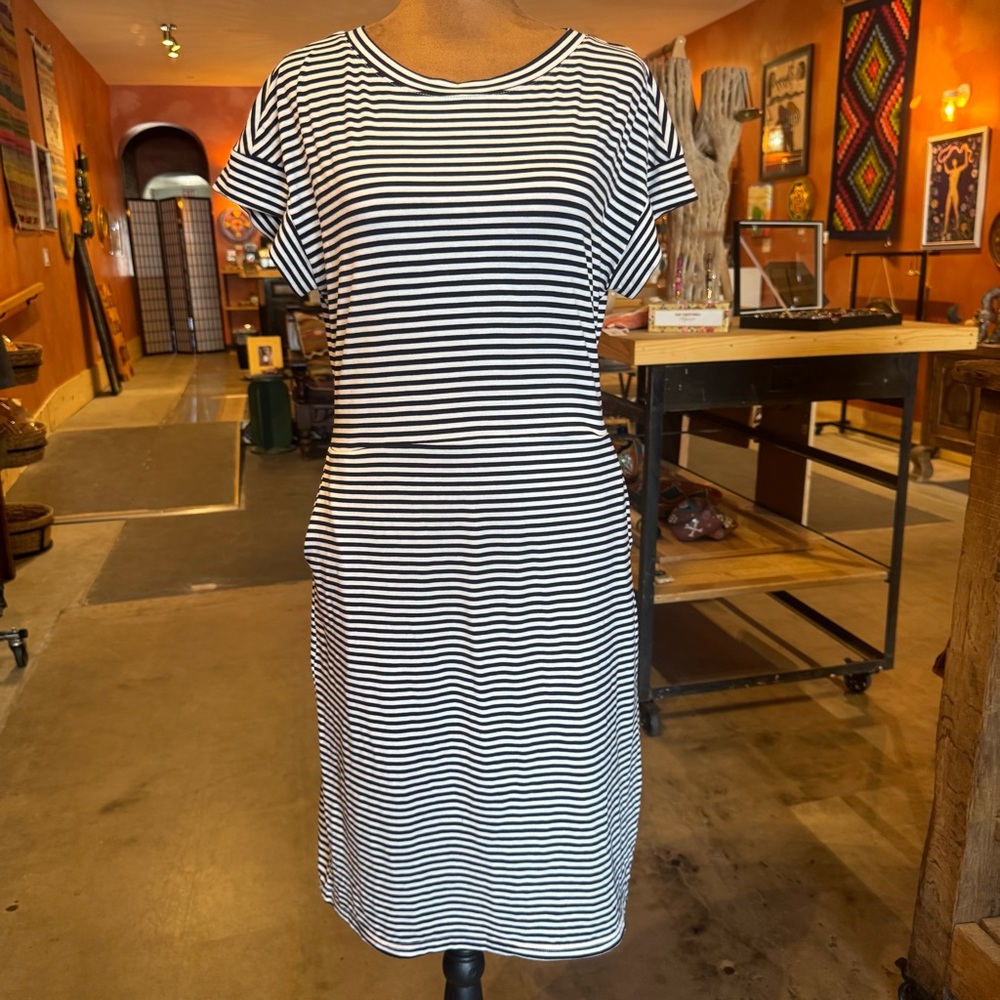 Striped Medium T-Shirt Dress - Black & White